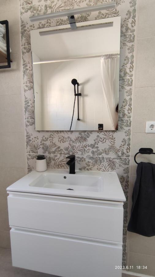 Rosalia Playa San Cristobal Wifi Netflix Apartamento Almuñécar Exterior foto