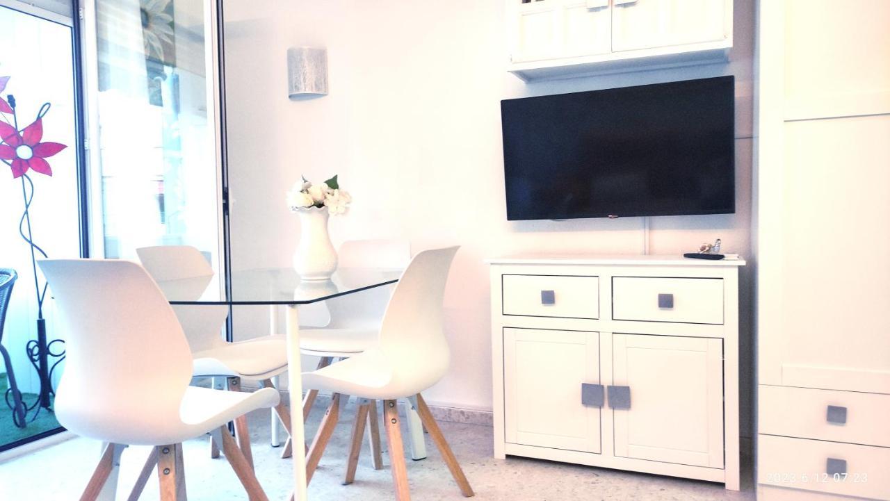 Rosalia Playa San Cristobal Wifi Netflix Apartamento Almuñécar Exterior foto