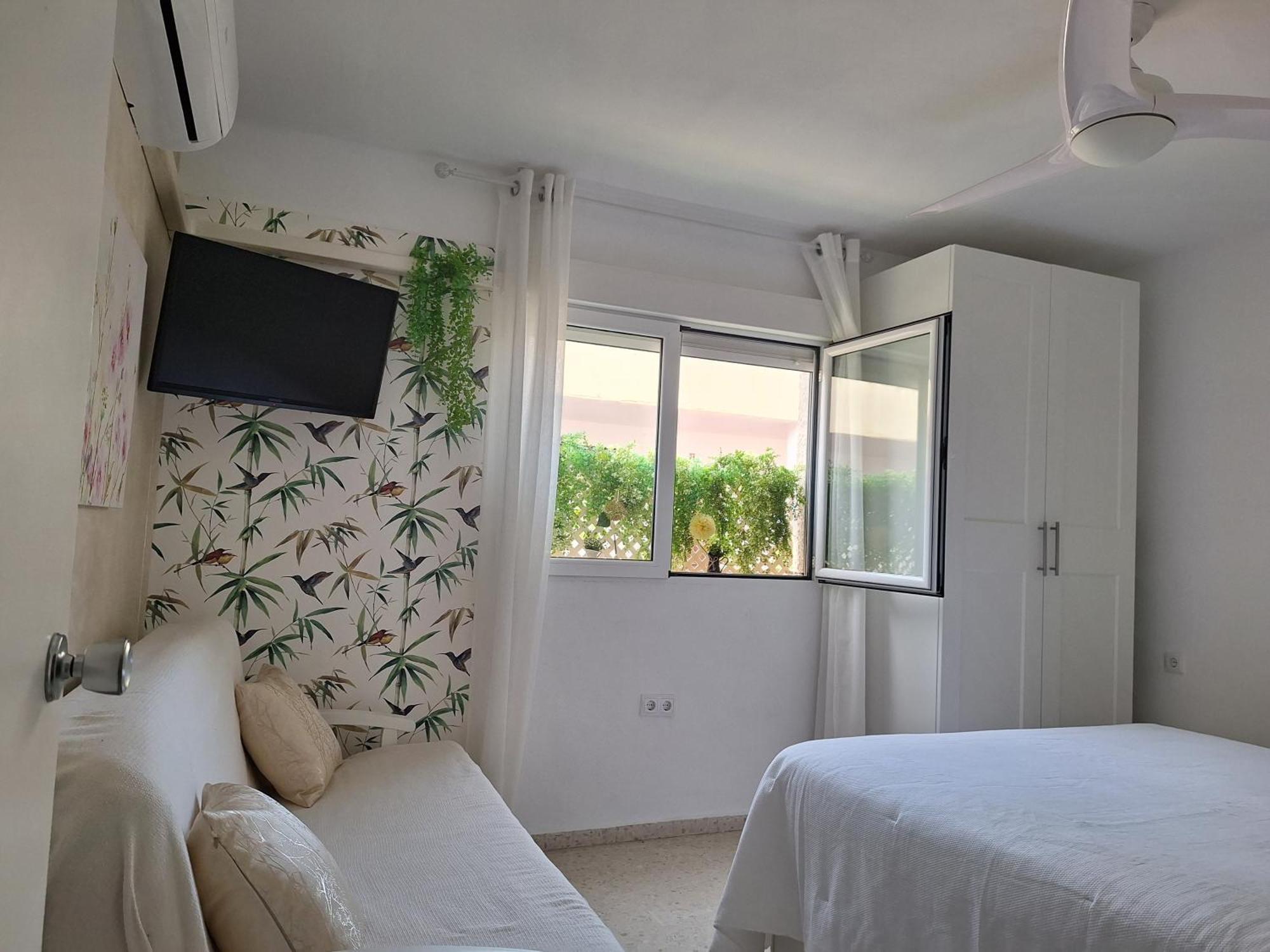 Rosalia Playa San Cristobal Wifi Netflix Apartamento Almuñécar Exterior foto
